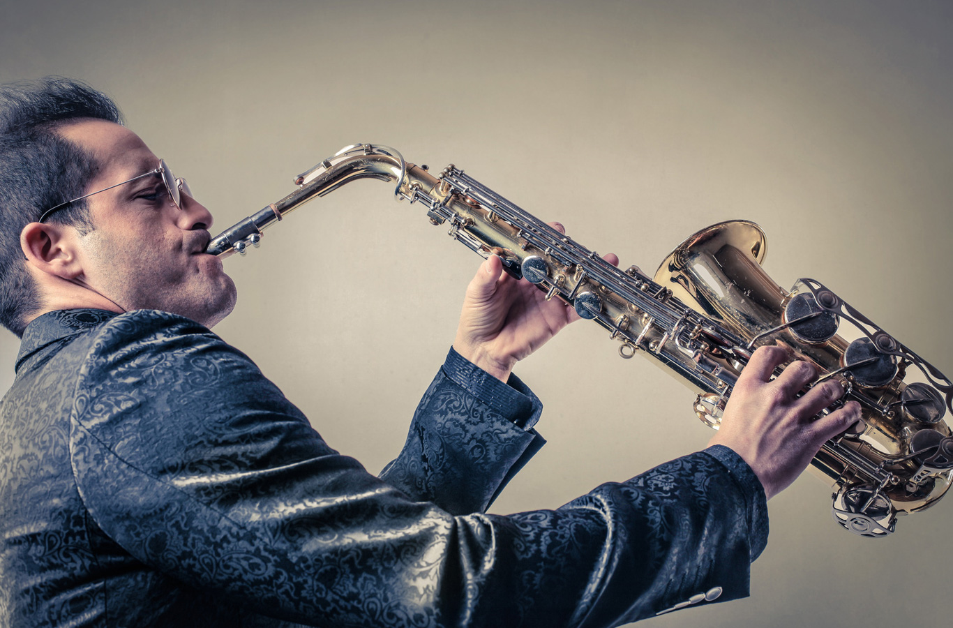 Aenean et tortor vitae